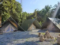 Nahm Khao Sok Hostel and Camping - Parvekkeita