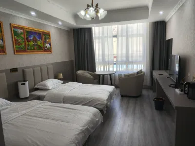 Tongjiang Lianzang Inn