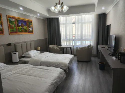 Tongjiang Lianzang Inn