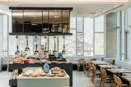 Novotel Ambassador Seoul Dongdaemun Hotels & Residences Отели рядом с достопримечательностью «Донгдэ мун»