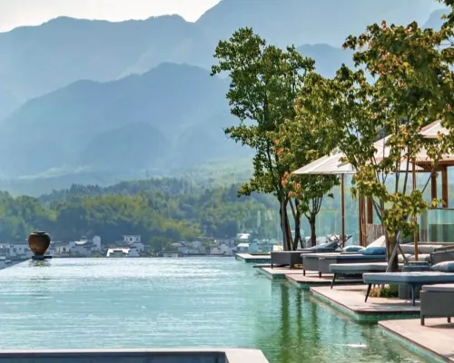 Huangshan hongcunTanhouse Hot Spring Resort فنادق في مديرية إي
