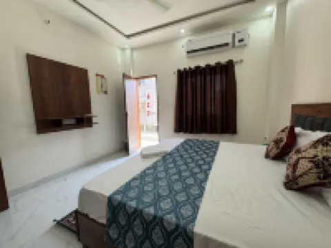 Shree Hanumat Kripa Dham โรงแรมในวรินทวาน