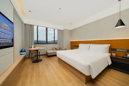 Hangzhou Shengwei International Hotel (West Lake District Songcheng) Отели рядом с достопримечательностью «Zhijiang College of Zhejiang University of Technology»