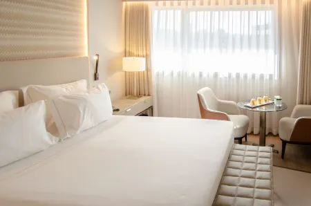 Epic Sana Marquês Hotel