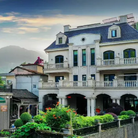 Yunshang Grassland Yishan Yishe Wild Luxury Guesthouse
