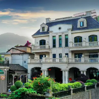 Yunshang Grassland Yishan Yishe Wild Luxury Guesthouse - 인 (Inns)
