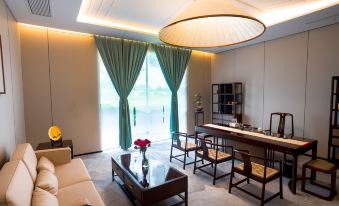 HUAFENG HOTEL JAKARTA(CBD PIK 2)