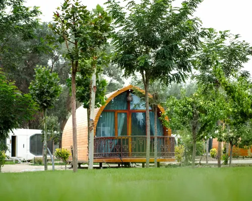 Hoshino Villa Hotels in Minfeng County
