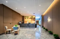 Xingyi Yunyue Smart Hotel (Xingyi High-Speed Railway South Station Wanfenglin Airport) - 2성급