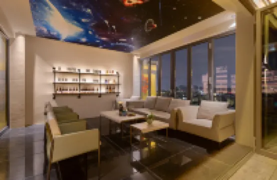 โรงแรมเอลอง สาขา สถานีรถไฟ เขตท่องเที่ยวเขางวงช้าง กุ้ยหลิน