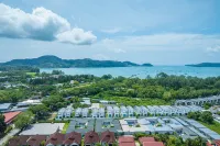 Andaman Sea Best Pool Access and Villas 찰롱 호텔