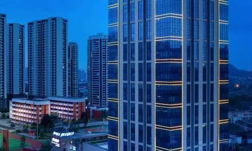 TOWO Shangpin International Hotel (Guiyang Century Jinyuan Shopping Center)