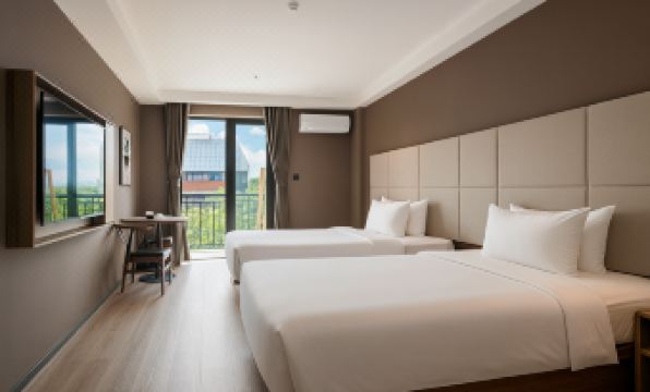 ORANGE CRYSTAL PHOENIX HOTEL (Bac Ninh, Vietnam)