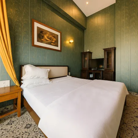Qila Hotel