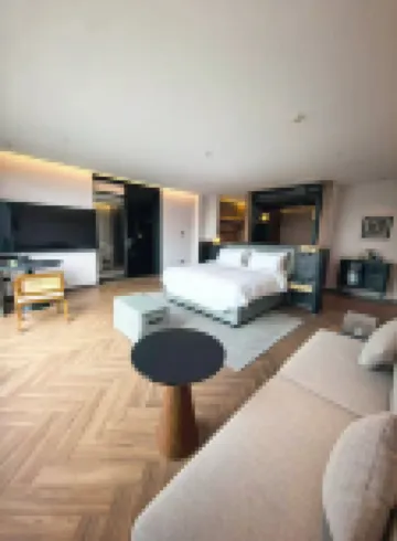 Madison Hotel