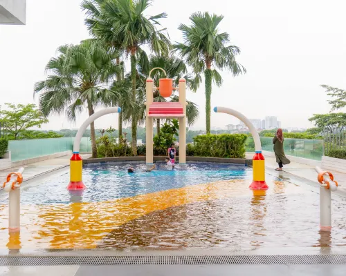 Mid Valley Southkey Mosaic by RR JBcity Hotels in Plentong