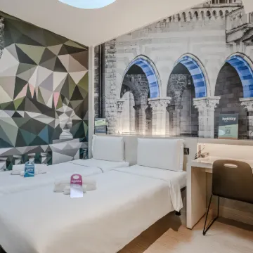 Hotiday Como Paoli Hotels near Civico Museo Archeologico Paolo Giovio