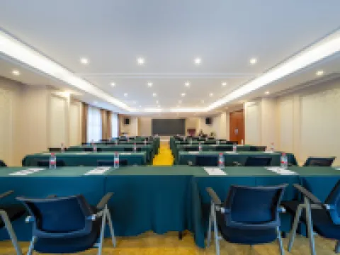 Vienna International Hotel (Yangxifuda) Hotels in Yangxi