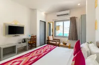 Young Monk Hostel Udaipur - Jaydurg Haveli - พร้อมระเบียง