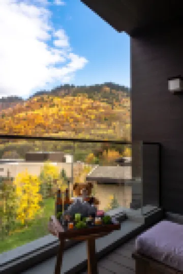 คอนราด จิ่วไจ้โกว โรงแรมในโซวชาโกว