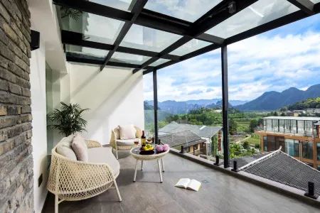 Avatar Hilltop Resort