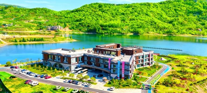 Elegant Young Hotel Hotels in Mengyin