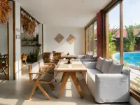 TANG HOUSE (Wanning Xinqun Bay) Hotels near Baodingwan