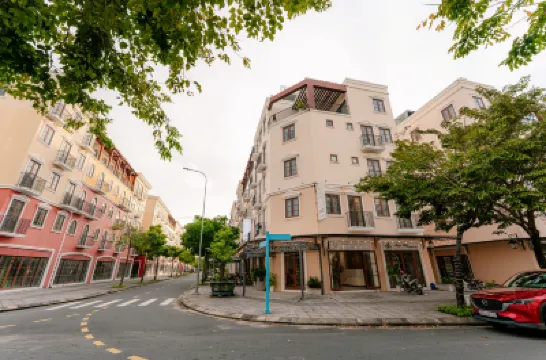 Mimosa Hotel Phu Quoc Hotels near Ho Quoc Temple