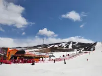 Zhangjiakou Tangyin Hot Spring Holiday Hotel - Романтические