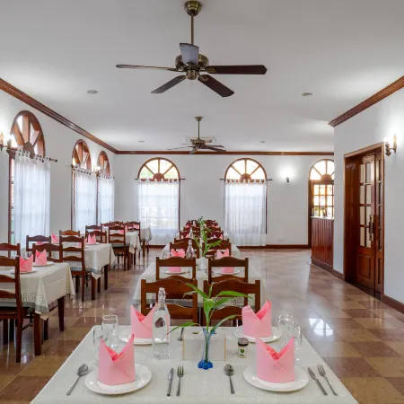 Domi Hotel