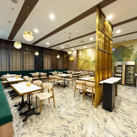 Hanshe Meisu Hotel (Wanda Branch, Luohe West High-Speed Rail Station) Отели в г. Луохэ