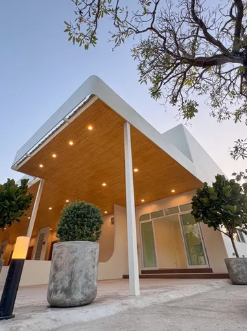 รูปภาพของฟีล แอท โฮม เพลส