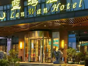 Popular 4-Star Select Hotels in Weining
