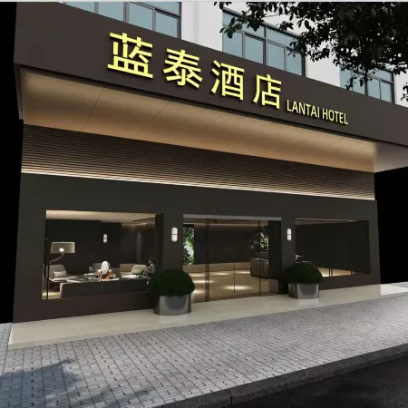 Lantai Hotel