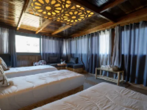 ダール ブランカ シェフシャウエンのホテル