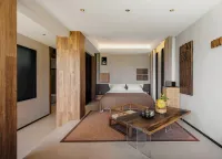 Shiwu · EverHill Onsen Retreat