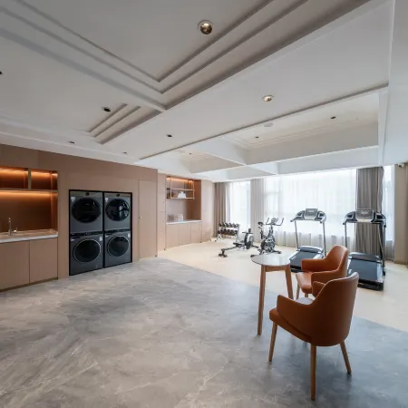 Vienna Hotel (Xinxiang Yanjin Ping'an Avenue Branch)