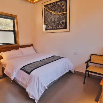 Banqiao Huayu Buyi Intangible Cultural Heritage Themed Homestay