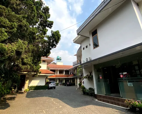 Pilatus Hotel Bandung Hotels in Sukasari
