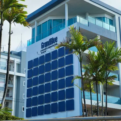 GrandBlue Resort & Beachclub Hotels near Ao Khai
