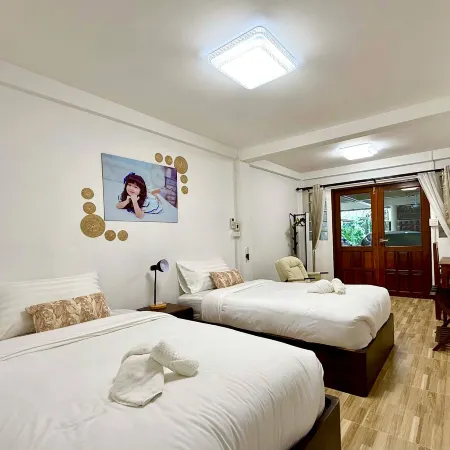 Baan Inta Hostel