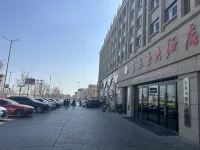 克拉瑪依千百度金絲玉大飯店 - 停車場