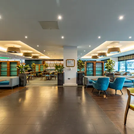 Holiday Inn Express LONDON - HEATHROW T5 by IHG