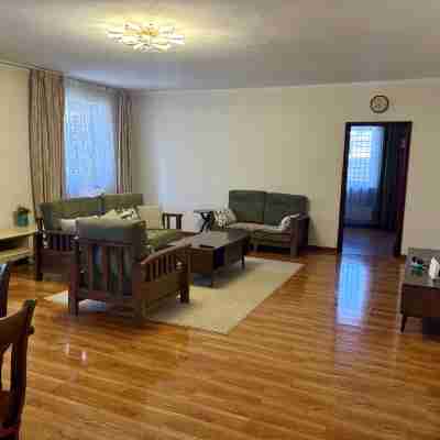 Spacious Entire Apartment in Embassy Area Rooms