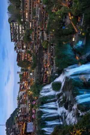 Furong Town Flower Waterfall Bay Homestay