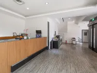 沐島鹽埕館 高雄市壽山動物園附近的飯店