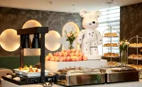 Street Guest Knights Hotel - breakfast
