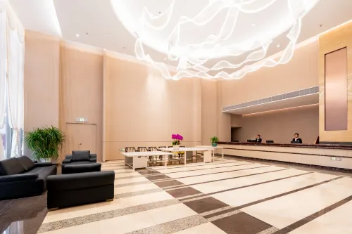 Haining Holiday International Hotel - 3-Star