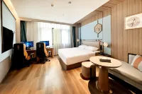 Yaxin E-Sports Hotel (Qingyang North Road One Center Plaza)