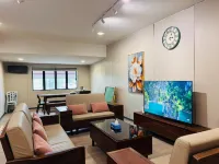 Entire Penthouse in the Heart of Melaka, Spacious & Elegant, 4R3B Hotel di 